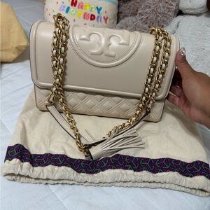 Tory Burch Beige Shoulder Bag with Gold Chain